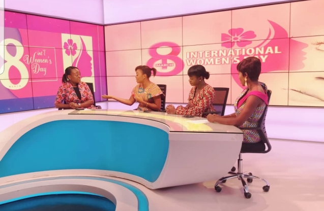 TV3 celebrates news anchors